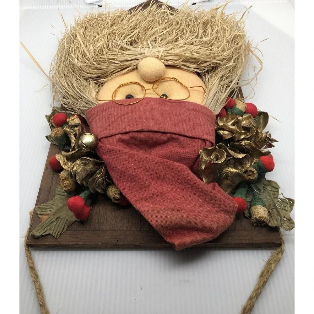Santa Claus Wall Hanging 11